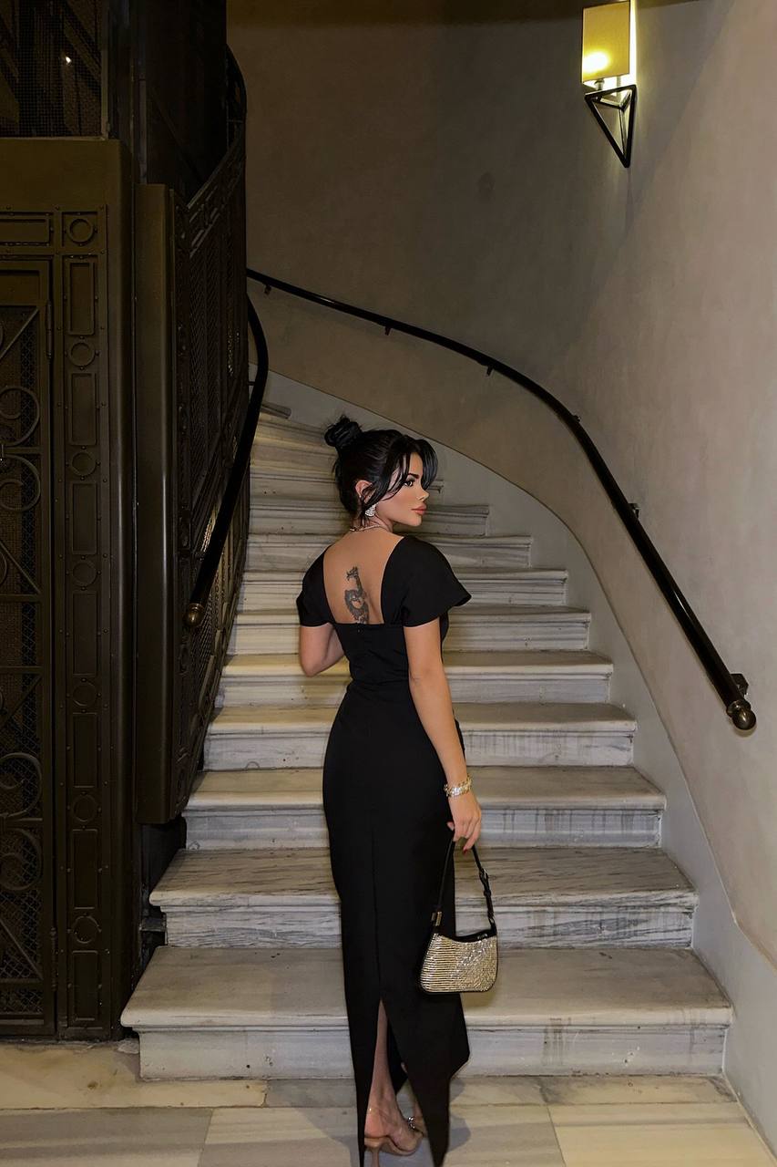 Robe Midi Noire détaille scintillants